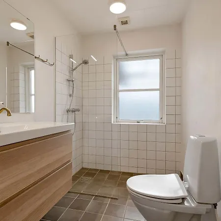 Familievenligt Med Stor Have Og Beliggenhed I Sj1035 Thyborøn